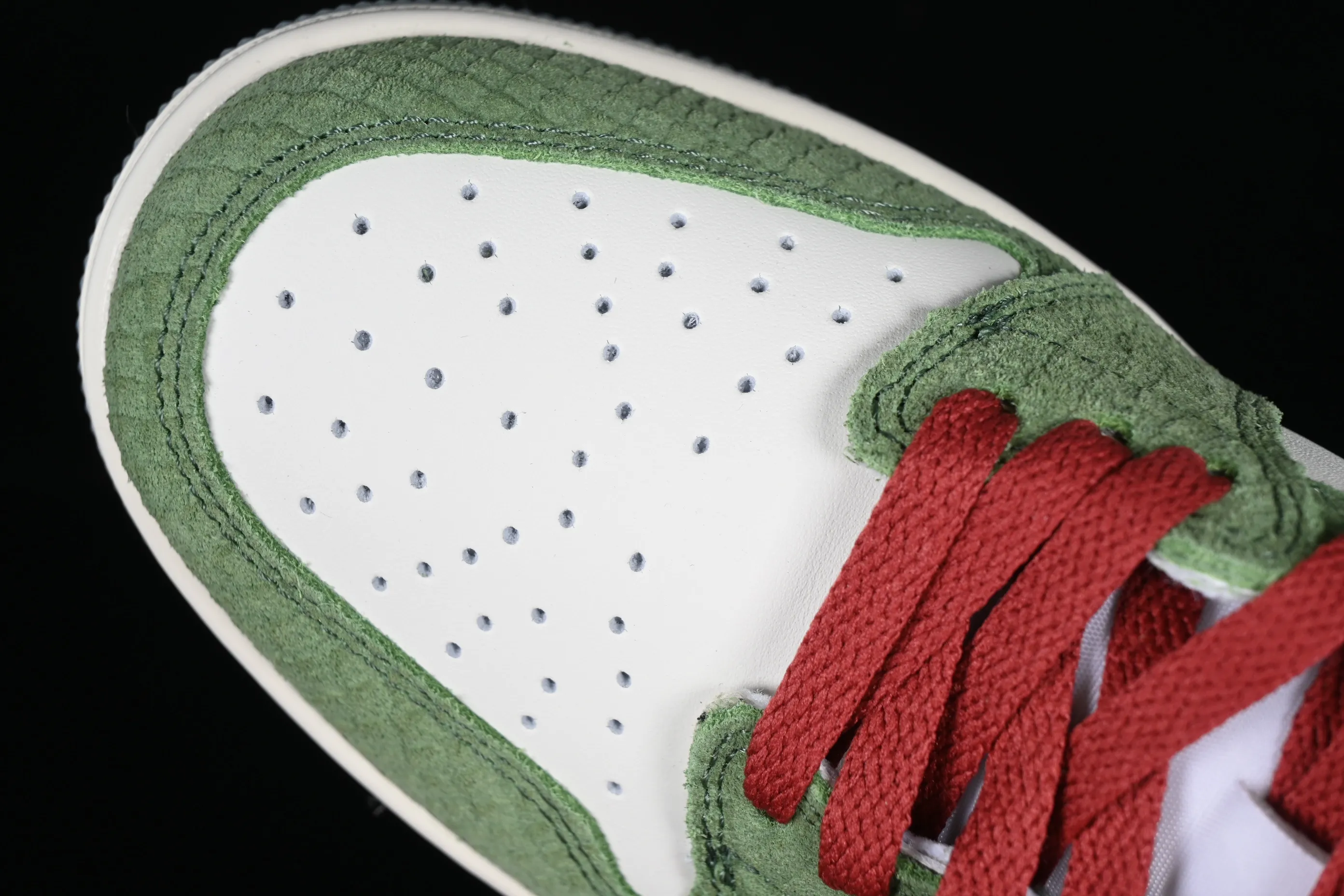 All categories Air Jordan Jordan series basketball shoes Air Jordan 1 Low Z version Air Jordan 1 Low CNY "Year of the Drago" AJ1 Joe 1 Year of the Dragon Limited Qinglong low-top cultural casual sneakers FN3727-100